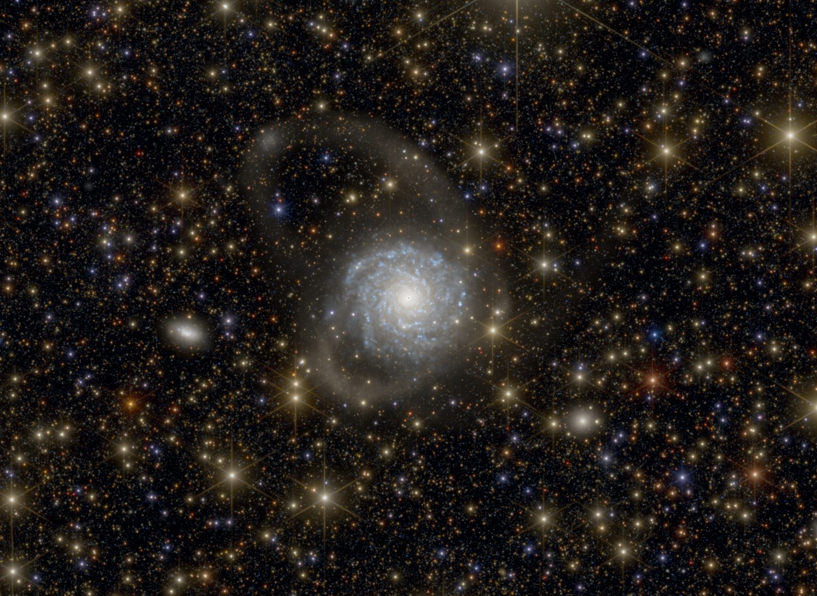 Simulated ARRAKIHS mock image of a galaxy halo (A. Camazón / ARRAKIHS consortium, CC BY 4.0)